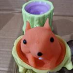 SQUIRREL SQUEEZE TOY
